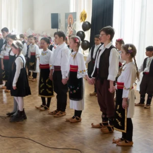 Folklor Image 2